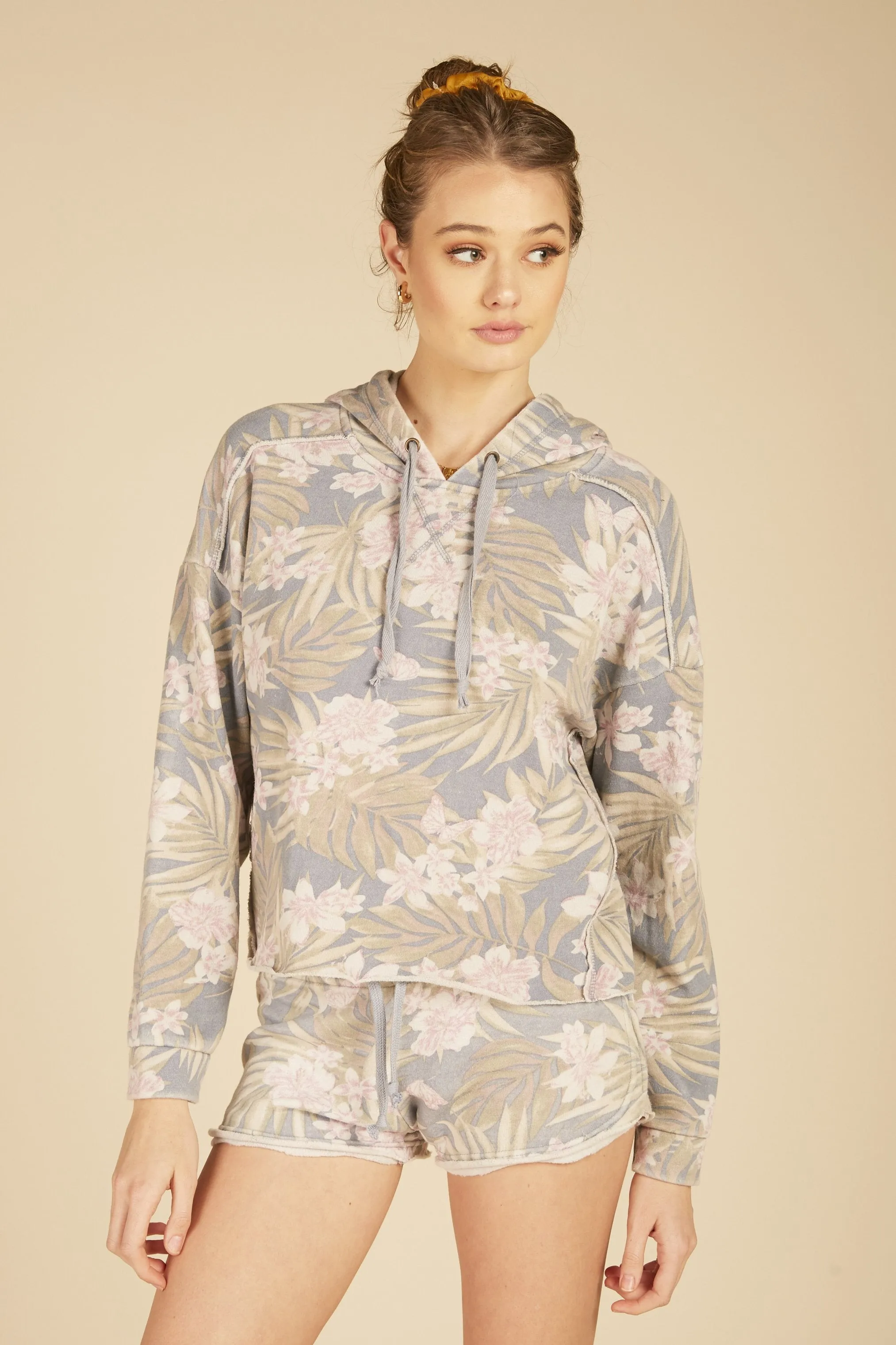 Tropical Set